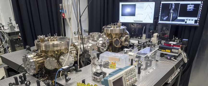 Nanoplazmonikus Lézeres Fúzió Kutatólaboratórium